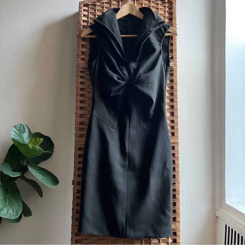 Brioni Made-in-Italy Elegant Luxurious Black Sheath Dress